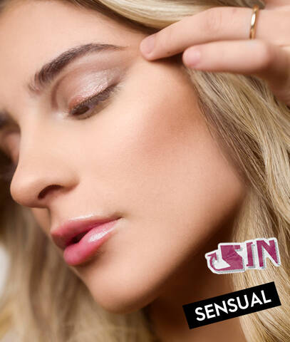 Naked Sin Mar de Regil